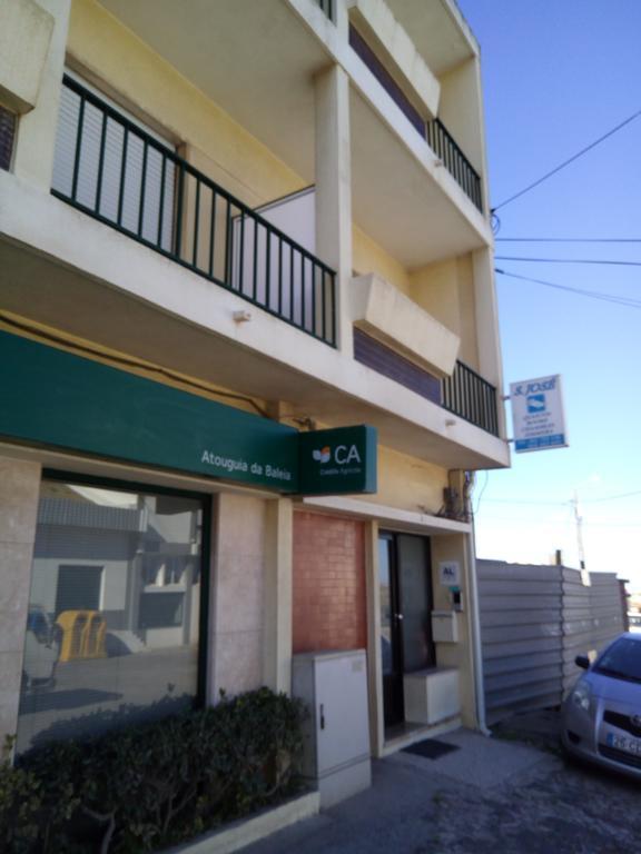 Alojamentos S.Jose Atouguia Da Baleia Luaran gambar